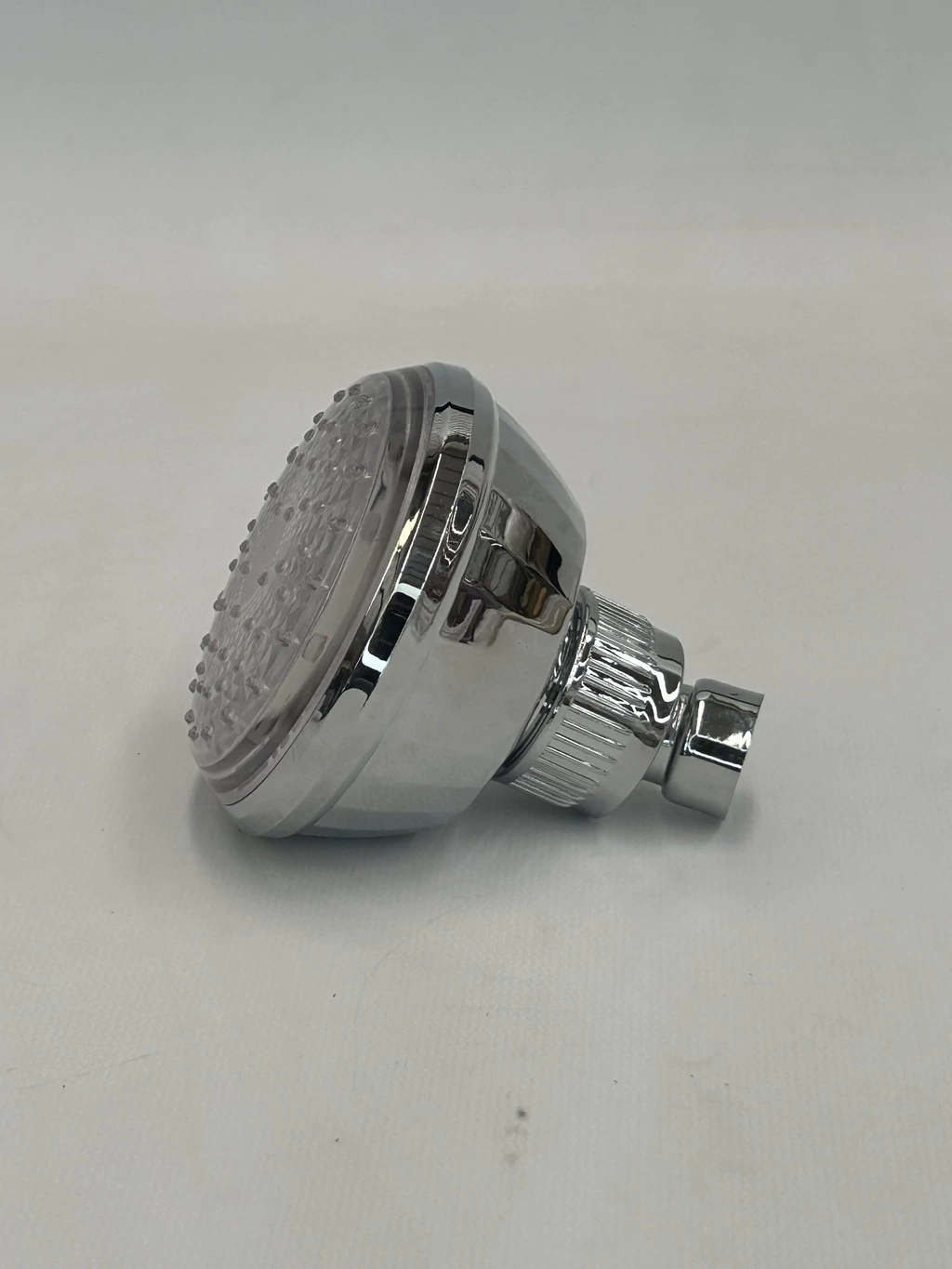 CABEZAL DE DUCHA CON LUZ RGB 8cm
