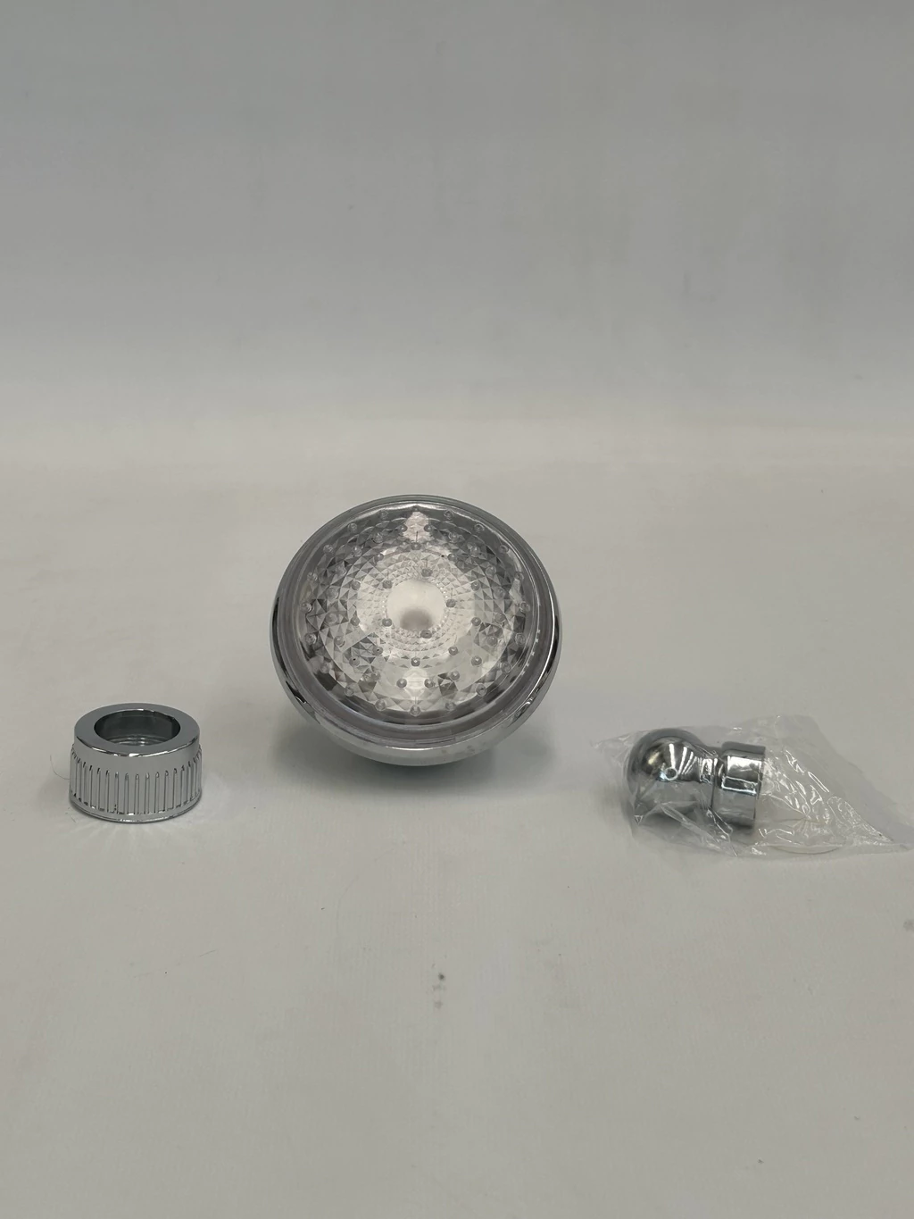 CABEZAL DE DUCHA CON LUZ RGB 8cm