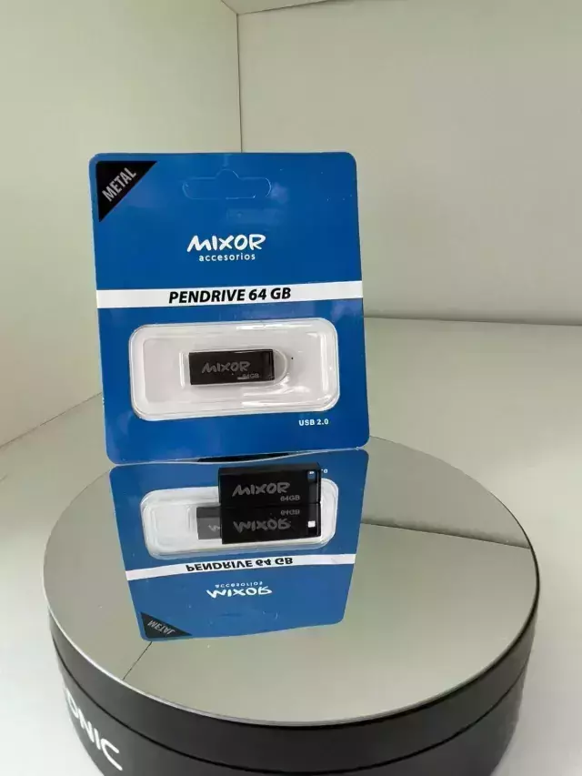 PENDRIVE METAL 64GB *